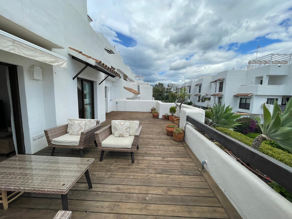 Se vende Apartamento Planta Media de 2 dormitorios en Costa Del Sol, Málaga, España