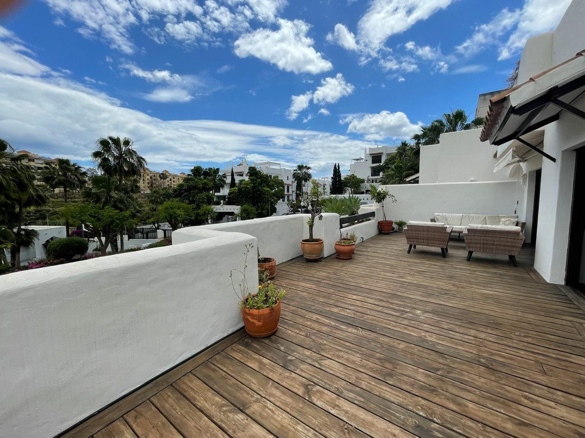 Se vende Apartamento Planta Media de 2 dormitorios en Costa Del Sol, Málaga, España