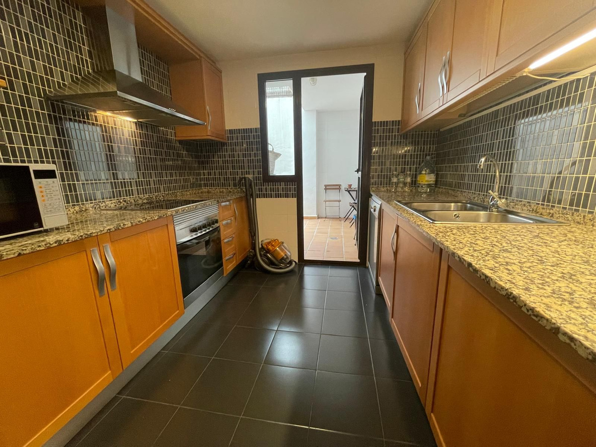 Se vende Apartamento Planta Media de 2 dormitorios en Costa Del Sol, Málaga, España