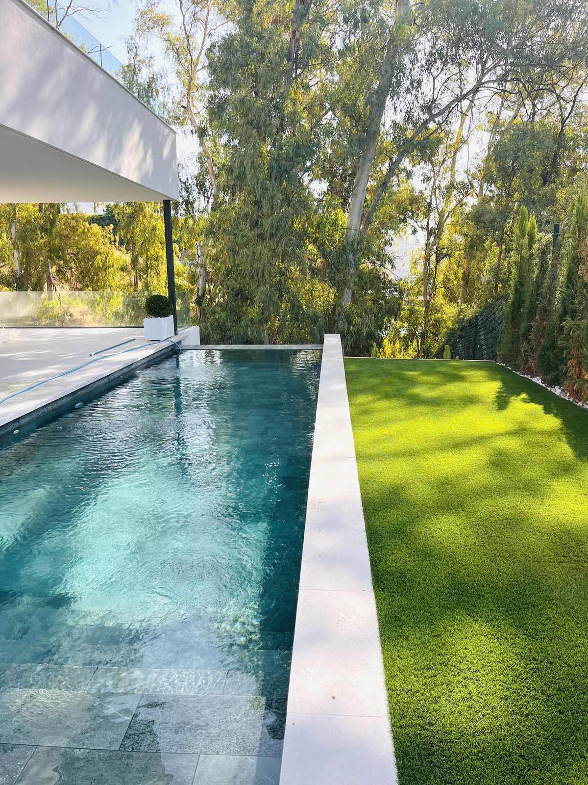 5 Bed Townhouse for sale in Nueva Andalucía Costa Del Sol, Málaga, Spain
