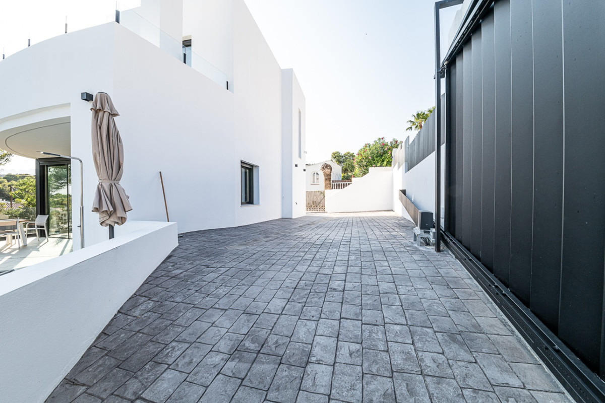 3 Bed Townhouse for sale in Benissa Costa Blanca, Alicante, Spain