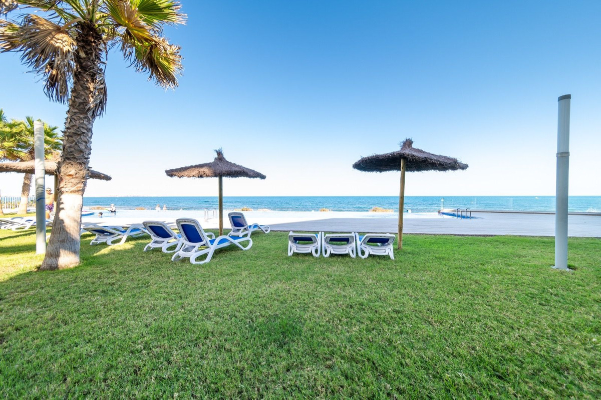 Se vende Apartamento Planta Baja de 2 dormitorios en Costa Blanca, Alicante, España
