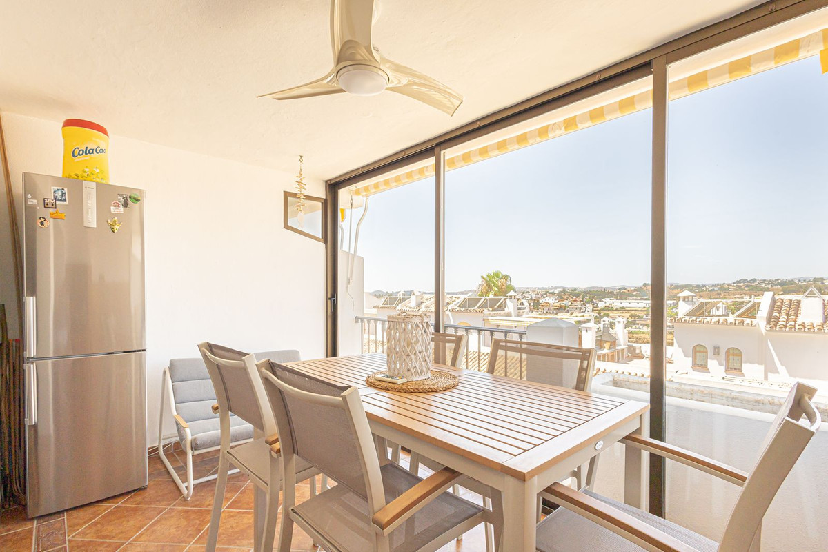 3 Bed Apartment for sale in Fuengirola Costa Del Sol, Málaga, Spain