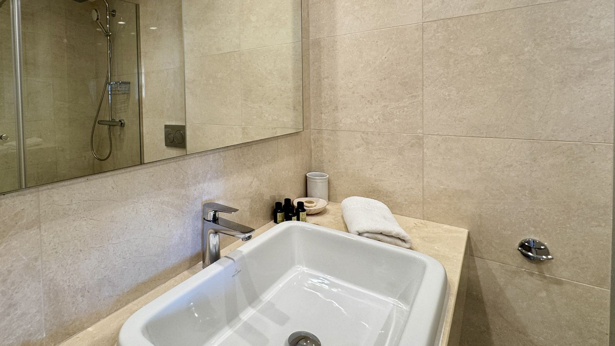 2 Bed Apartment for sale in Puerto Banús Costa Del Sol, Málaga, Spain