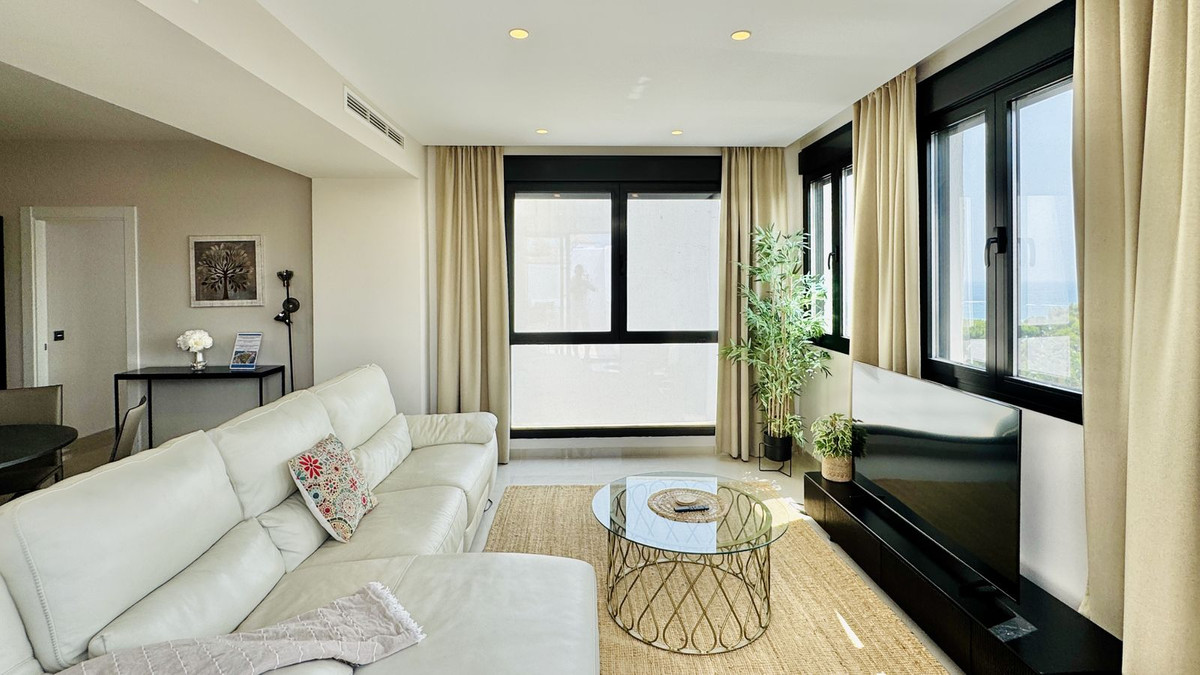 2 Bed Apartment for sale in Puerto Banús Costa Del Sol, Málaga, Spain