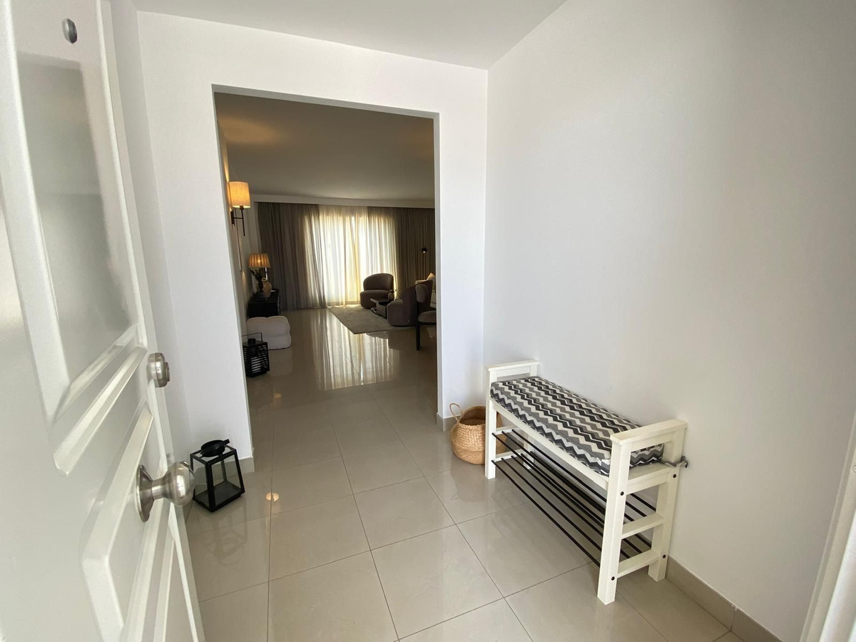 2 Bed Apartment for sale in Estepona Costa Del Sol, Málaga, Spain