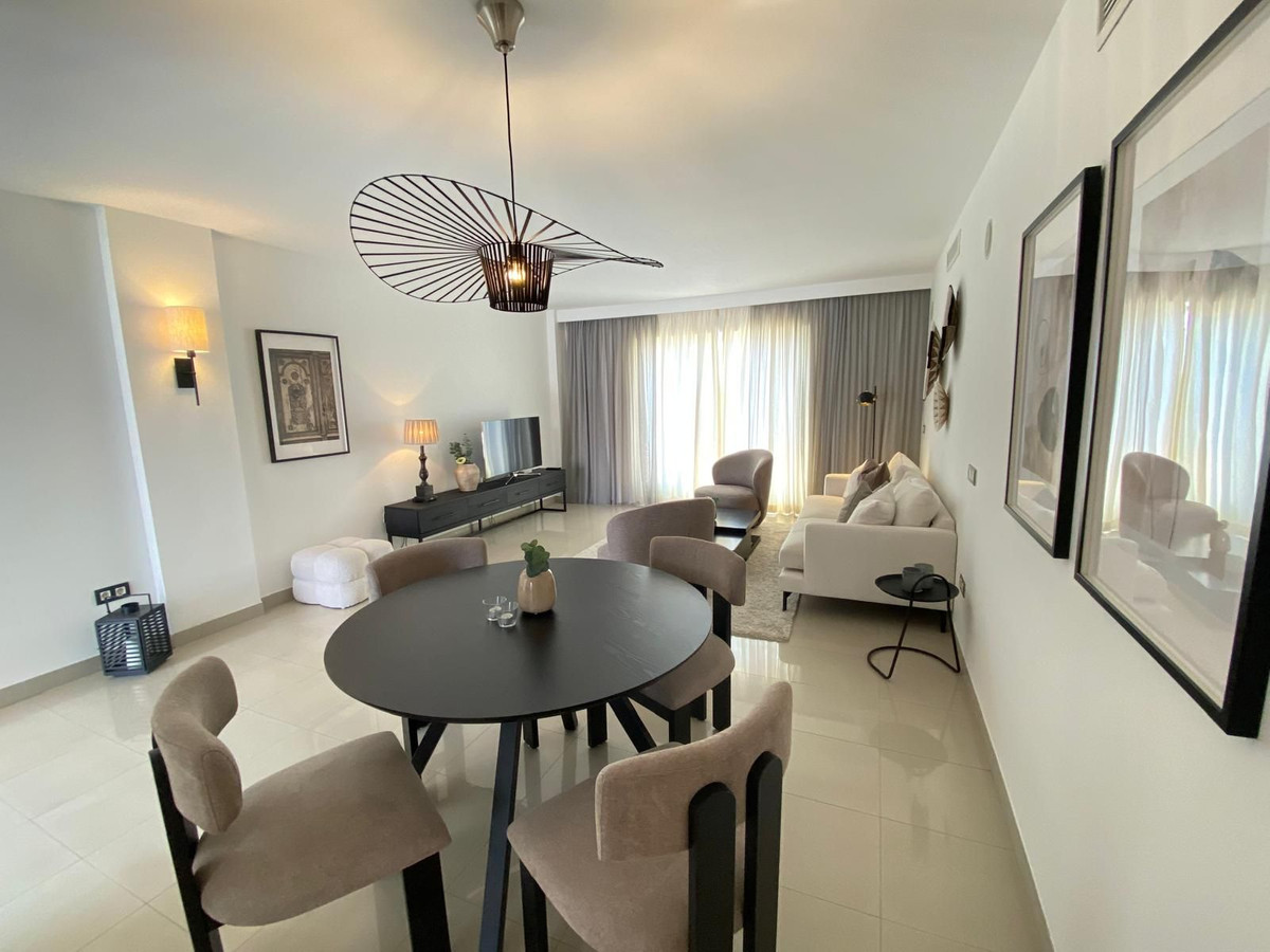 2 Bed Apartment for sale in Estepona Costa Del Sol, Málaga, Spain