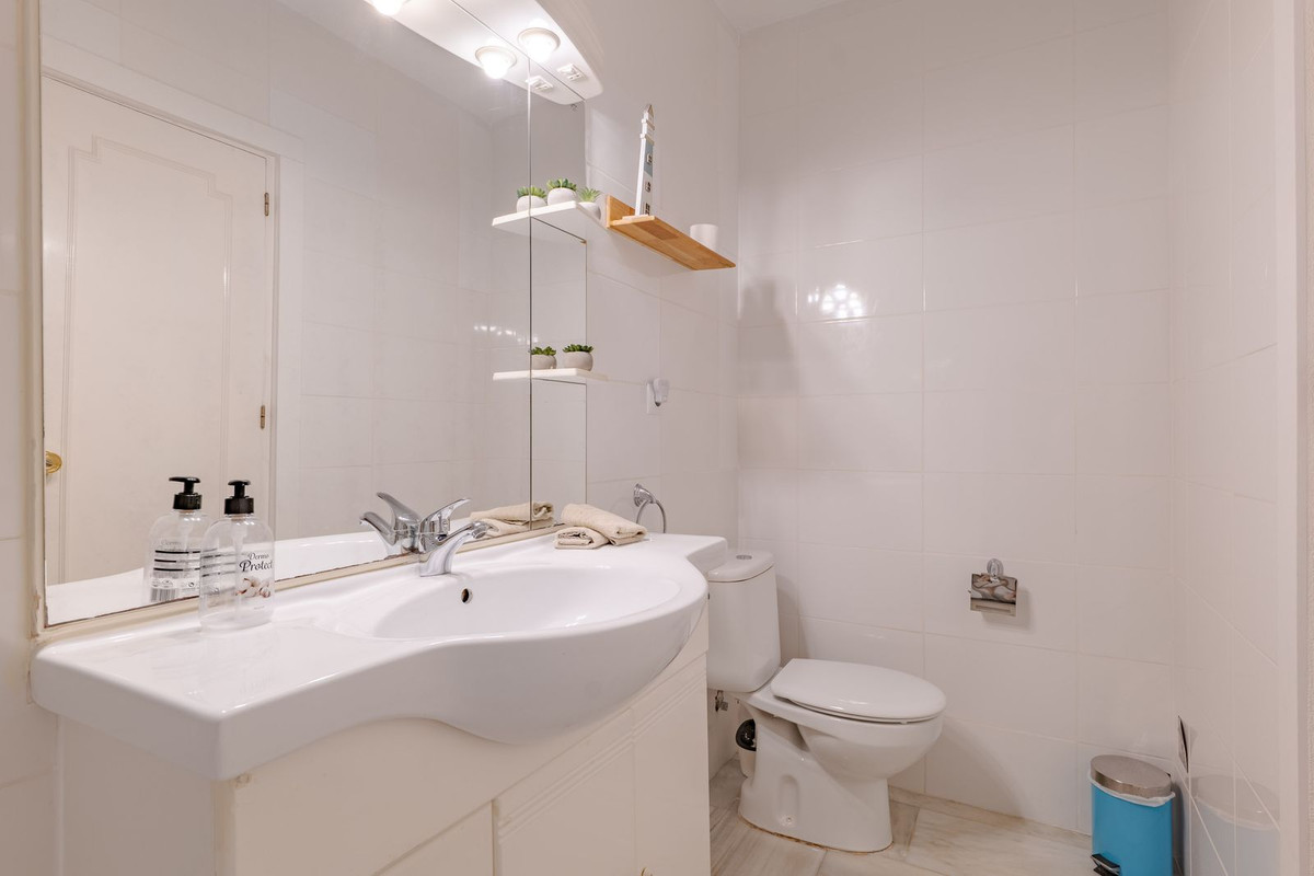 Se vende Adosada de 2 dormitorios en Costa Del Sol, Málaga, España