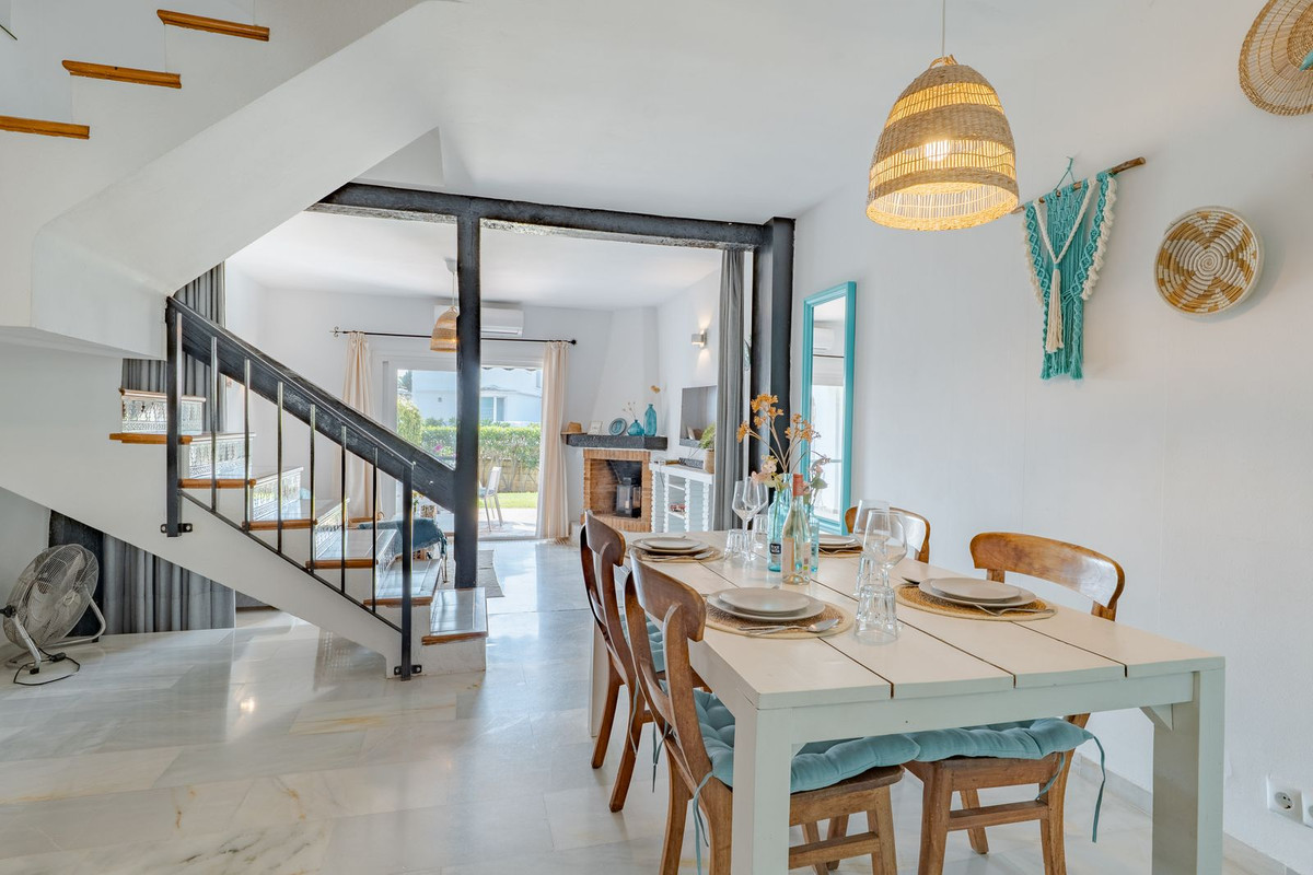 Se vende Adosada de 2 dormitorios en Costa Del Sol, Málaga, España