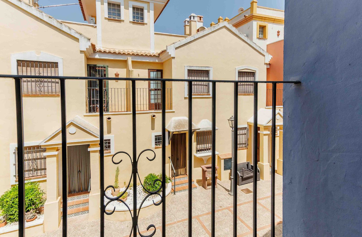 2 Bed Townhouse for sale in Roda Costa Calida, Murcia, Spain
