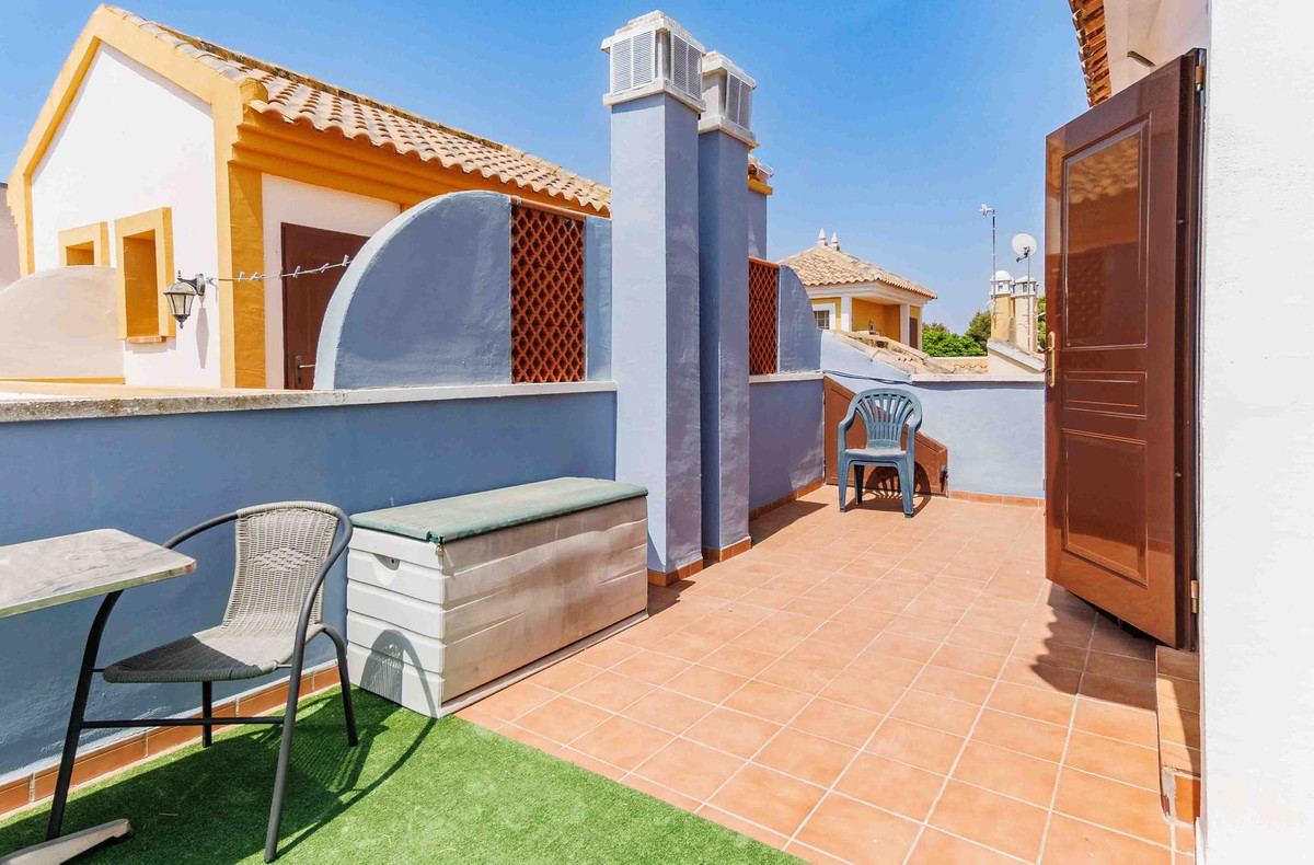 2 Bed Townhouse for sale in Roda Costa Calida, Murcia, Spain