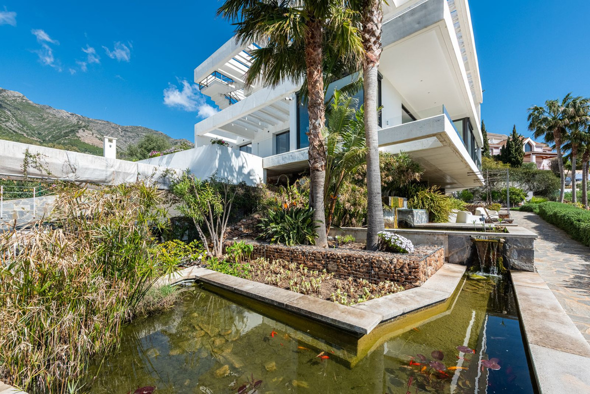 4 Bed Townhouse for sale in Mijas Costa Del Sol, Málaga, Spain