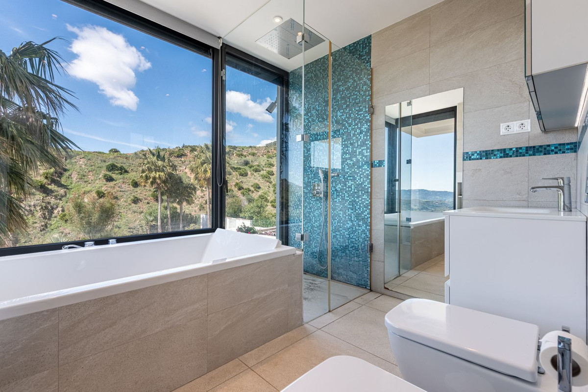 4 Bed Townhouse for sale in Mijas Costa Del Sol, Málaga, Spain