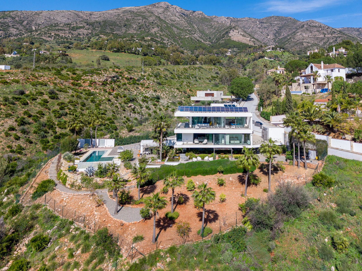 4 Bed Townhouse for sale in Mijas Costa Del Sol, Málaga, Spain