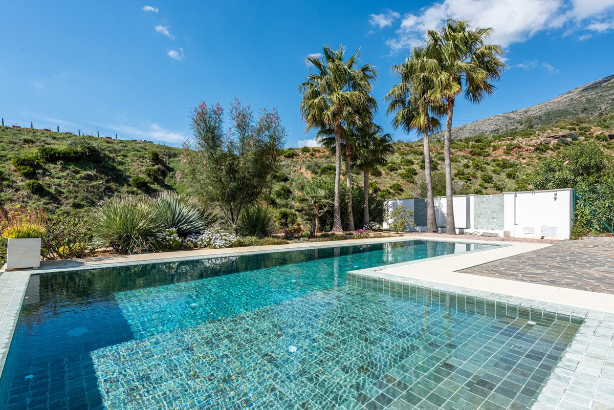 4 Bed Townhouse for sale in Mijas Costa Del Sol, Málaga, Spain
