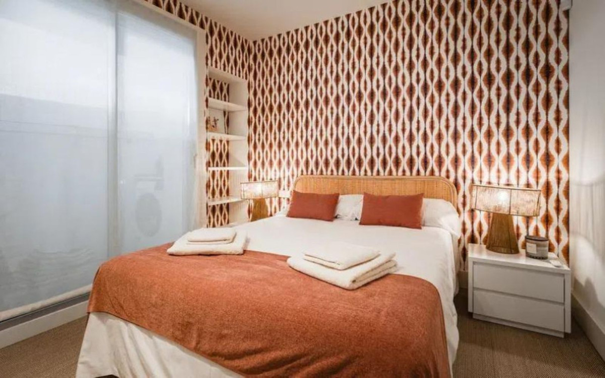 3 Bed Apartment for sale in The Golden Mile Costa Del Sol, Málaga, Spain