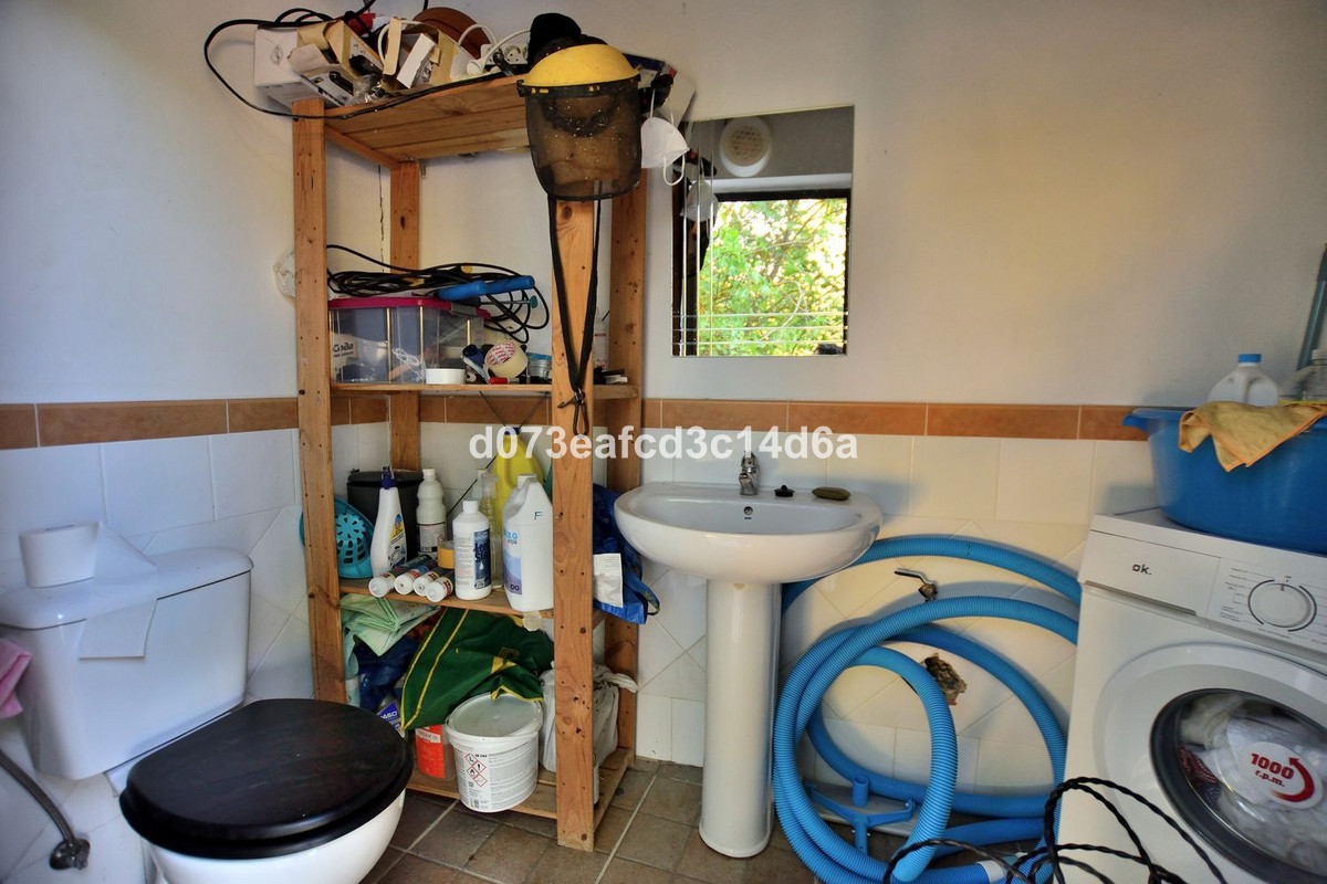 2 Bed Townhouse for sale in Arriate Costa Del Sol, Málaga, Spain