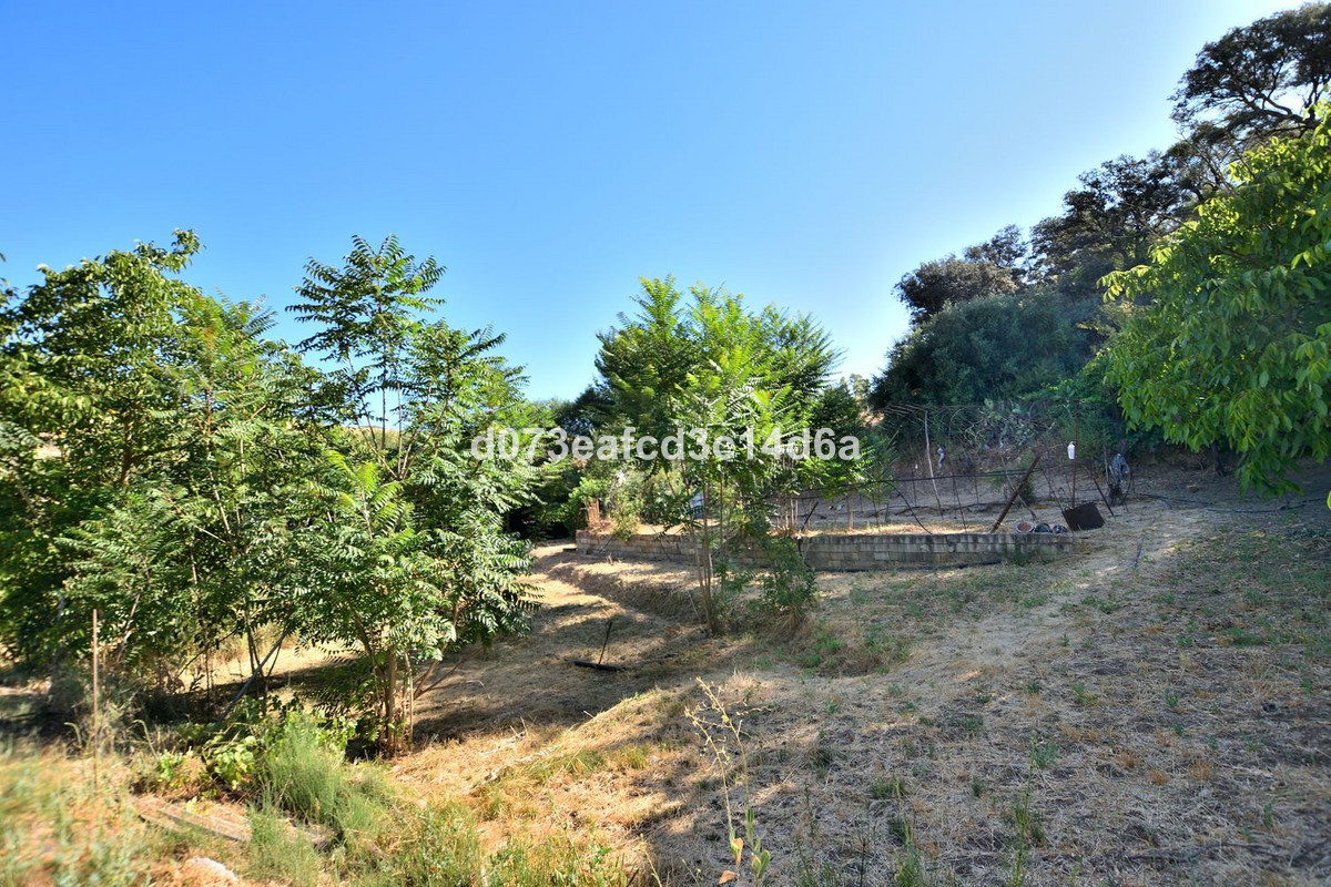 2 Bed Townhouse for sale in Arriate Costa Del Sol, Málaga, Spain