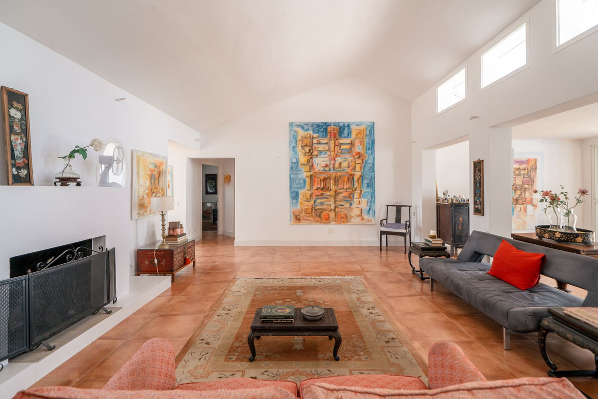 3 Bed Townhouse for sale in Benahavís Costa Del Sol, Málaga, Spain
