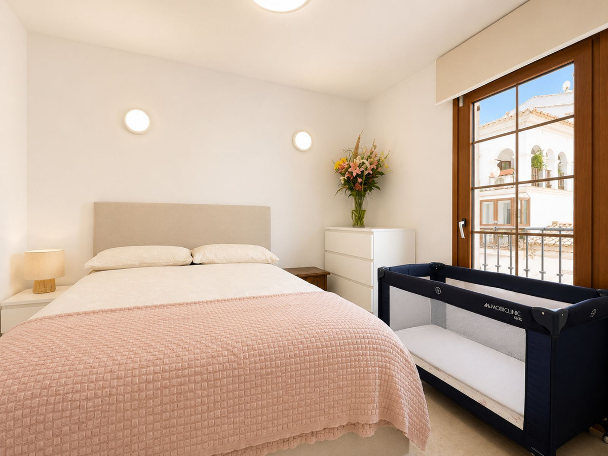 2 Bed Apartment for sale in La Duquesa Costa Del Sol, Málaga, Spain