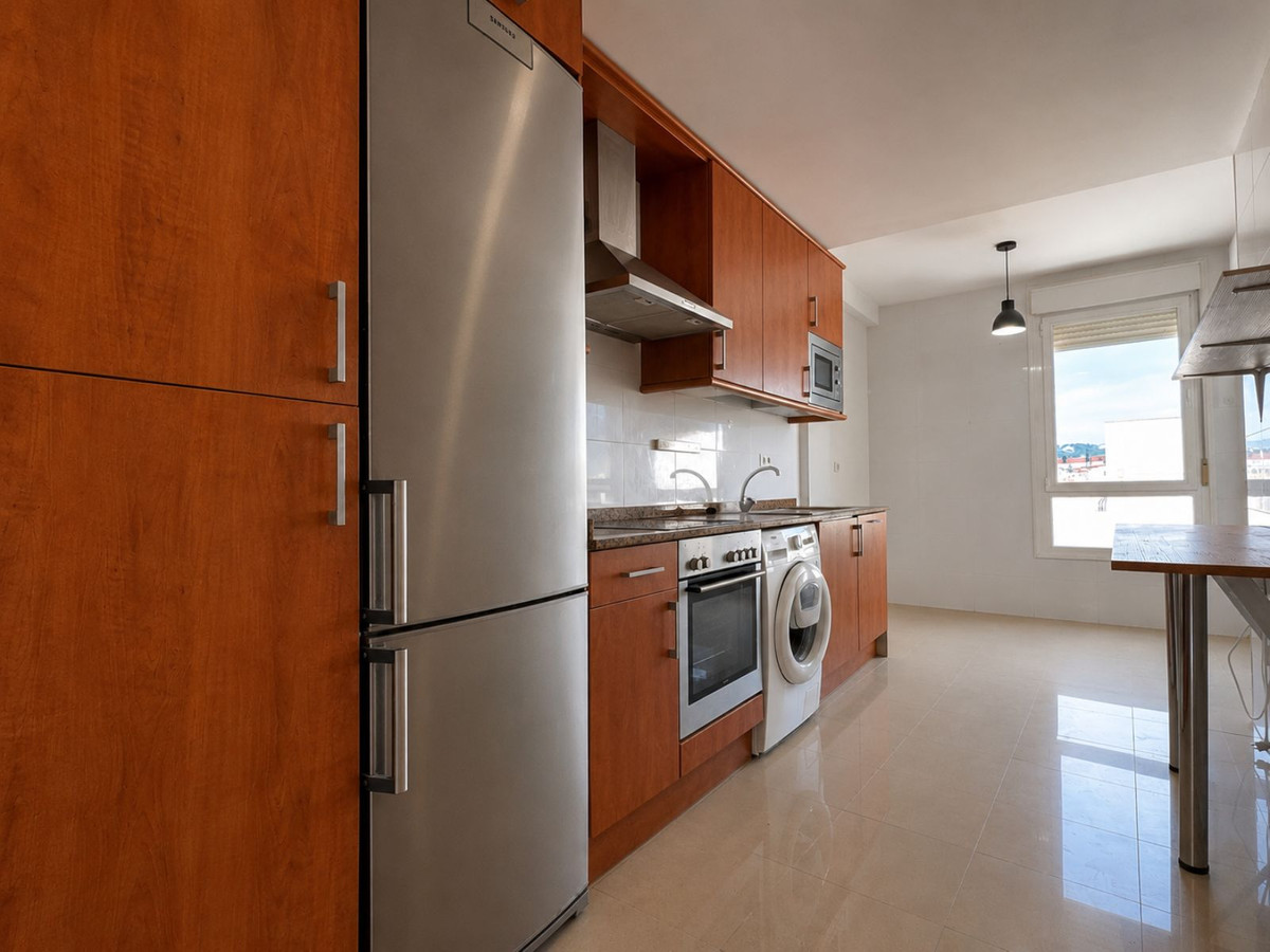 2 Bed Apartment for sale in La Duquesa Costa Del Sol, Málaga, Spain