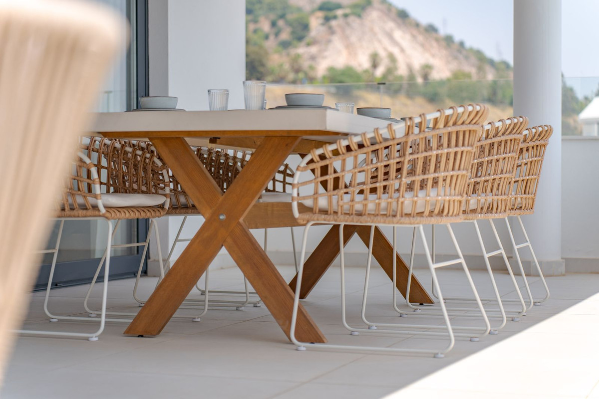 3 Bed Apartment for sale in Fuengirola Costa Del Sol, Málaga, Spain