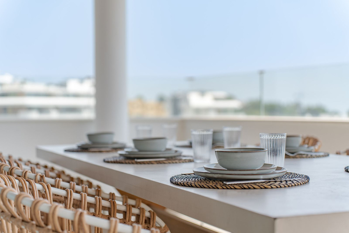 3 Bed Apartment for sale in Fuengirola Costa Del Sol, Málaga, Spain
