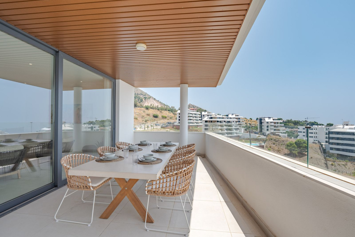3 Bed Apartment for sale in Fuengirola Costa Del Sol, Málaga, Spain