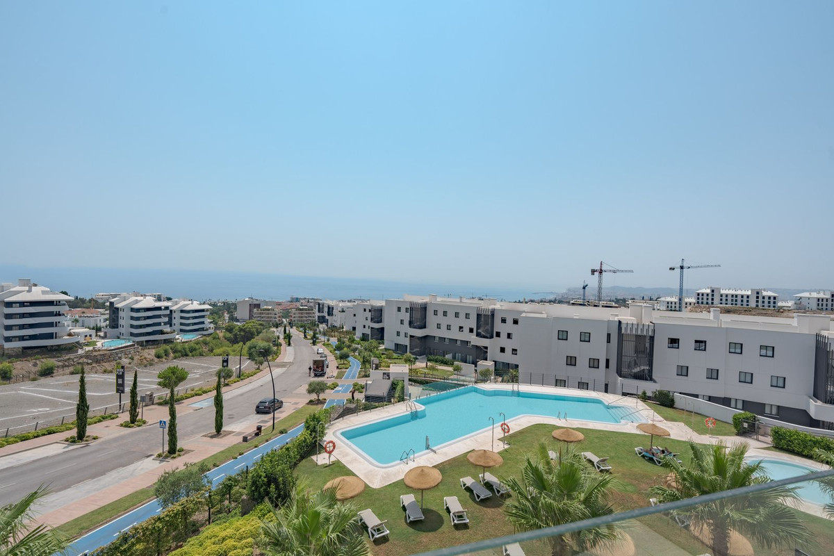 3 Bed Apartment for sale in Fuengirola Costa Del Sol, Málaga, Spain