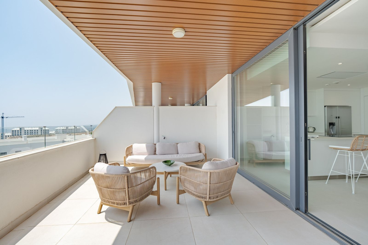 3 Bed Apartment for sale in Fuengirola Costa Del Sol, Málaga, Spain