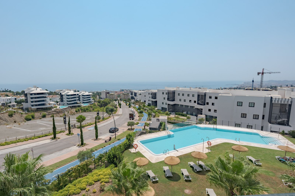 3 Bed Apartment for sale in Fuengirola Costa Del Sol, Málaga, Spain