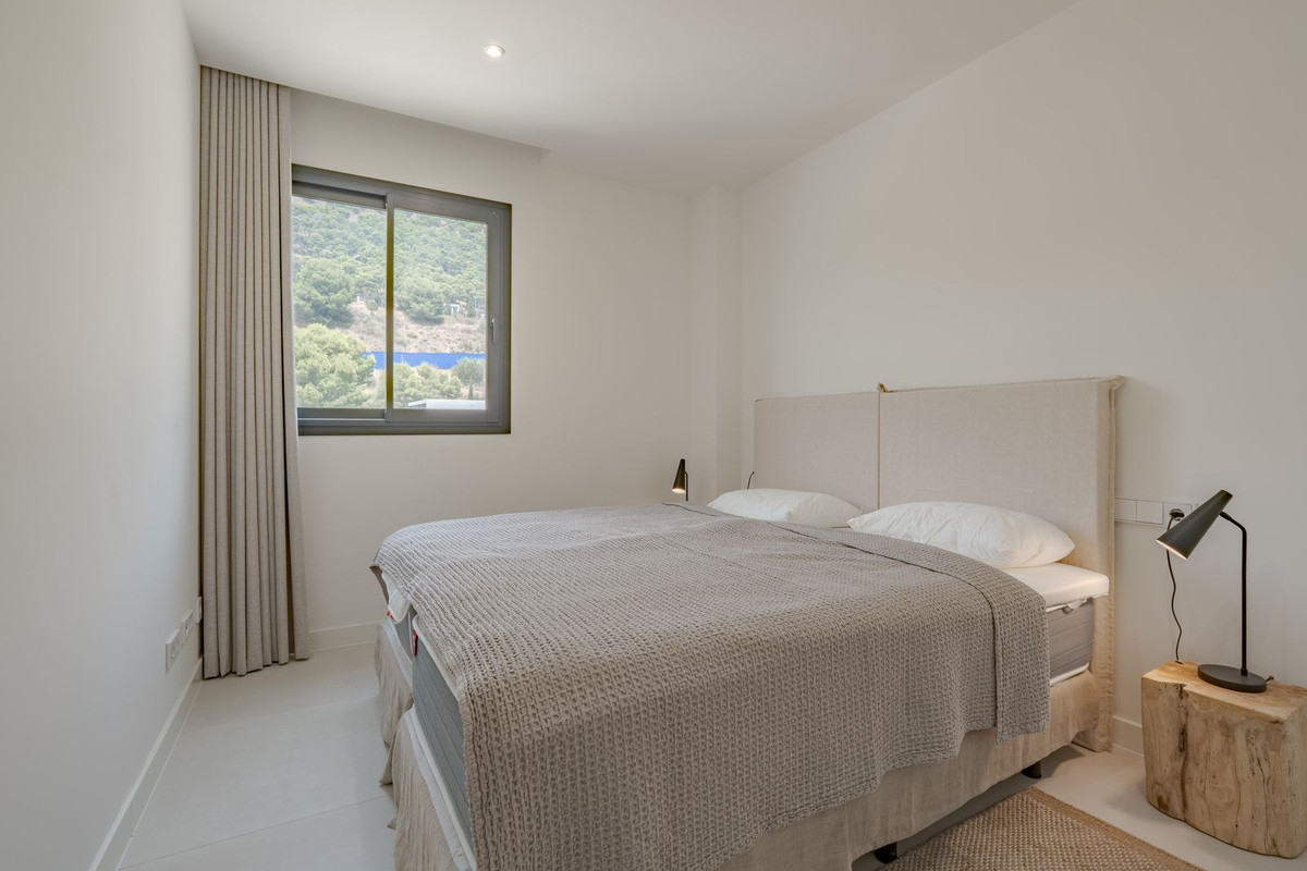 3 Bed Apartment for sale in Fuengirola Costa Del Sol, Málaga, Spain