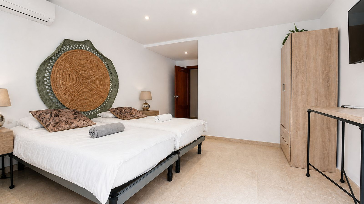 3 Bed Townhouse for sale in Las Chapas Costa Del Sol, Málaga, Spain