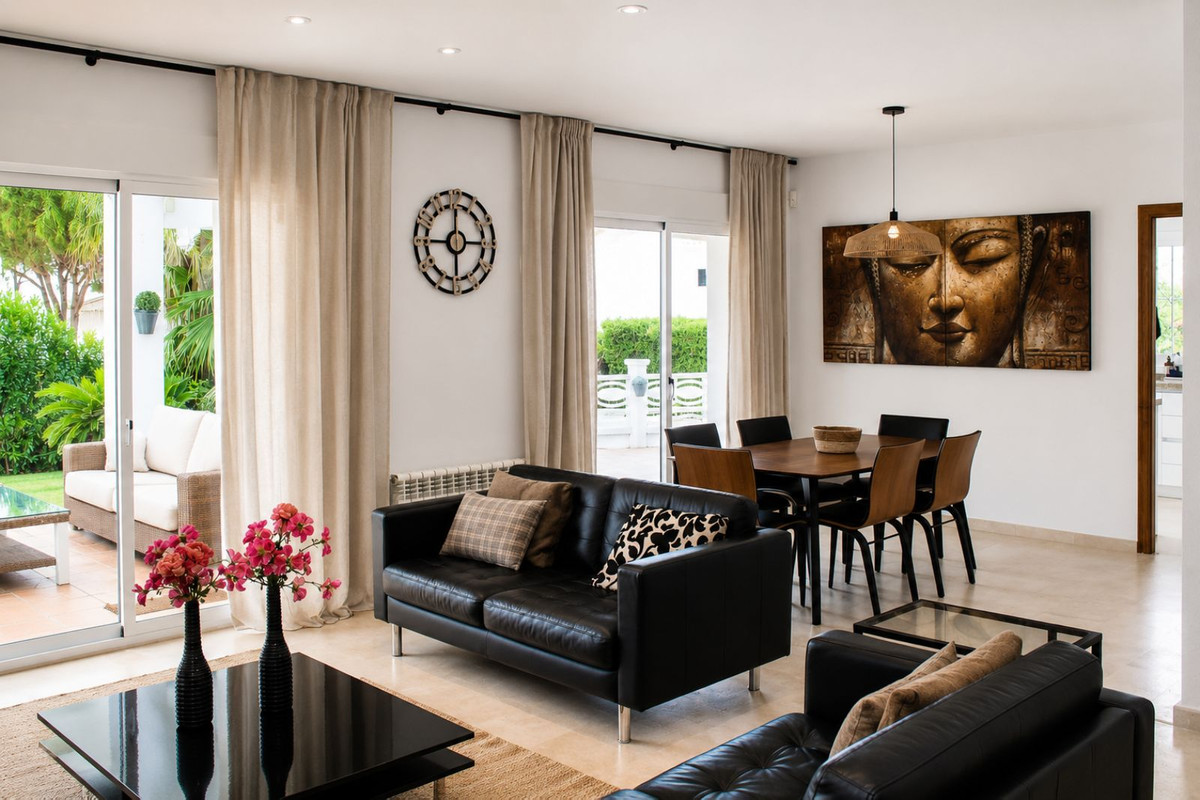 3 Bed Townhouse for sale in Las Chapas Costa Del Sol, Málaga, Spain