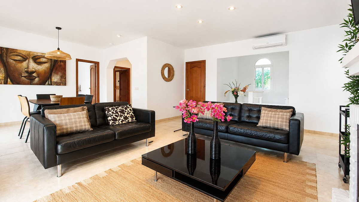 3 Bed Townhouse for sale in Las Chapas Costa Del Sol, Málaga, Spain