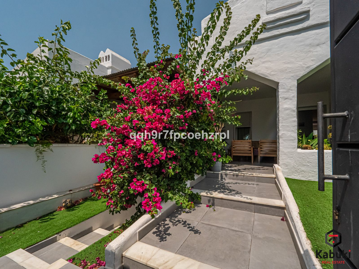 4 Bed Townhouse for sale in Reserva De Marbella Costa Del Sol, Málaga, Spain