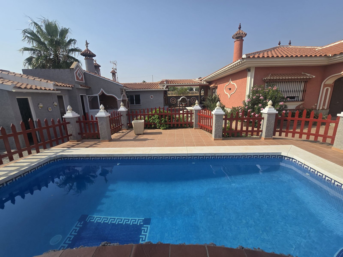 4 Bed Townhouse for sale in Estacion De Cartama Costa Del Sol, Málaga, Spain