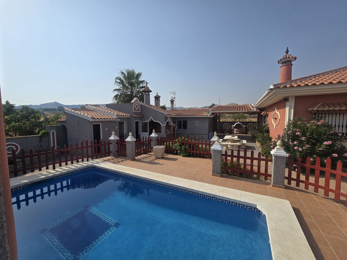 4 Bed Townhouse for sale in Estacion De Cartama Costa Del Sol, Málaga, Spain