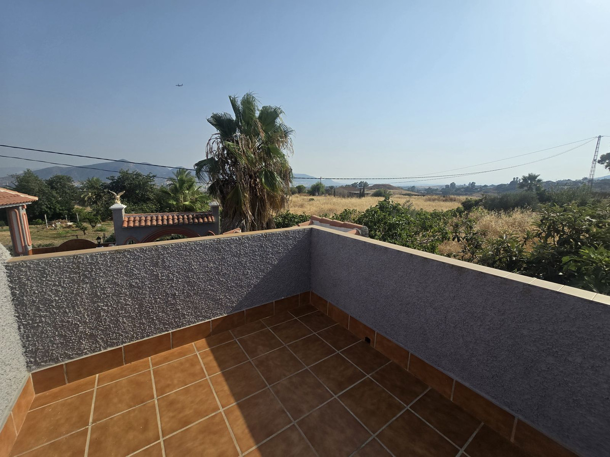 4 Bed Townhouse for sale in Estacion De Cartama Costa Del Sol, Málaga, Spain
