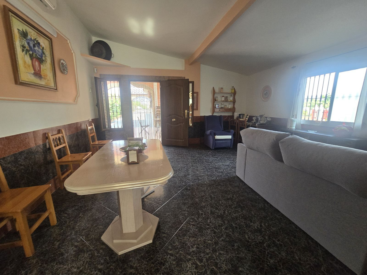 4 Bed Townhouse for sale in Estacion De Cartama Costa Del Sol, Málaga, Spain