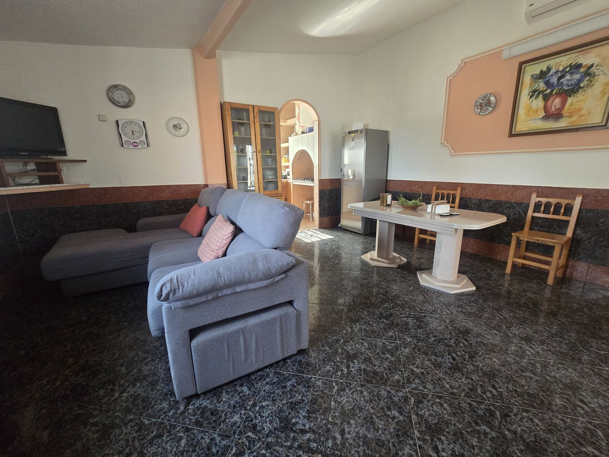 4 Bed Townhouse for sale in Estacion De Cartama Costa Del Sol, Málaga, Spain