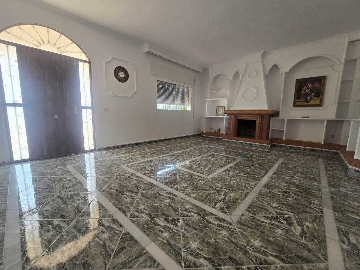 4 Bed Townhouse for sale in Estacion De Cartama Costa Del Sol, Málaga, Spain
