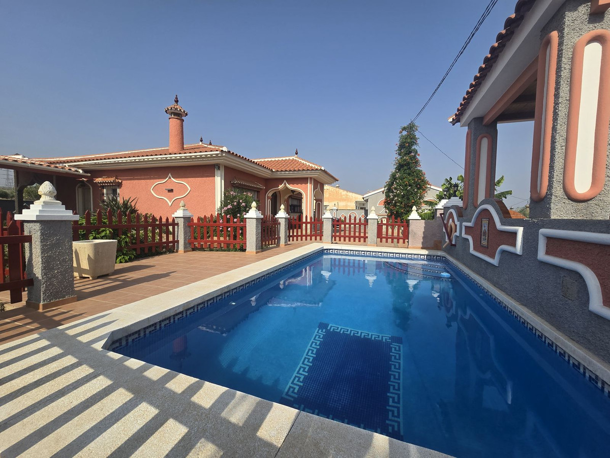 4 Bed Townhouse for sale in Estacion De Cartama Costa Del Sol, Málaga, Spain