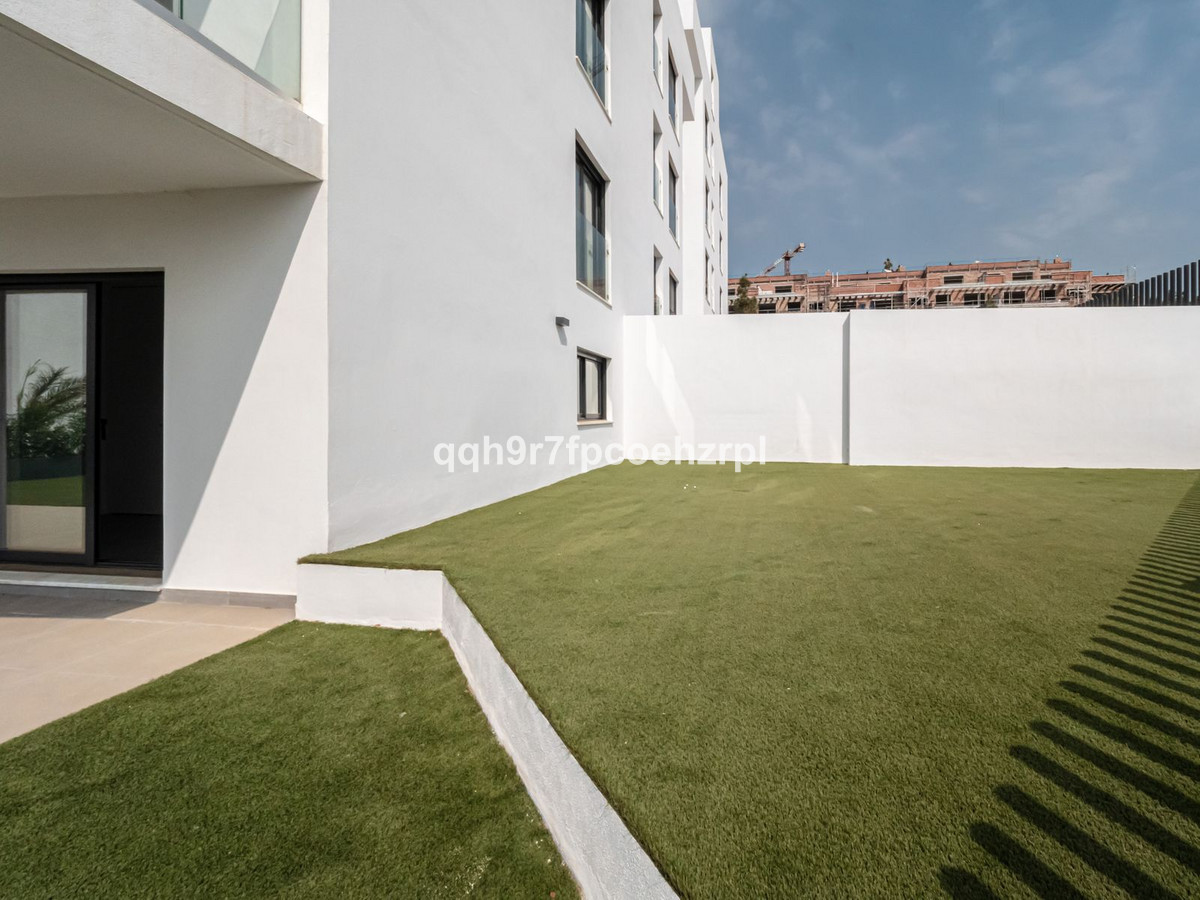 2 Bed Apartment for sale in El Chaparral Costa Del Sol, Málaga, Spain