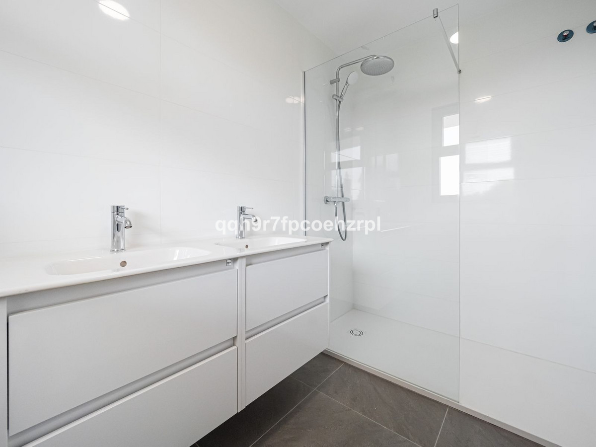 2 Bed Apartment for sale in El Chaparral Costa Del Sol, Málaga, Spain