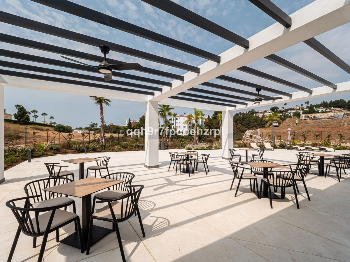 2 Bed Apartment for sale in El Chaparral Costa Del Sol, Málaga, Spain
