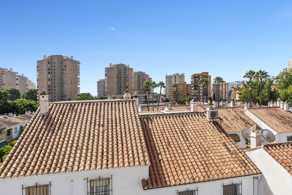 4 Bed Townhouse for sale in Torremolinos Costa Del Sol, Málaga, Spain