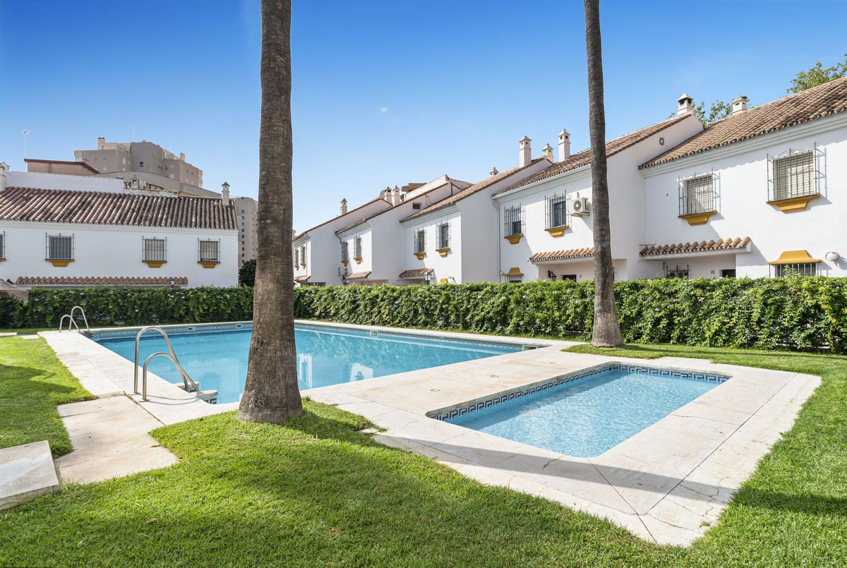4 Bed Townhouse for sale in Torremolinos Costa Del Sol, Málaga, Spain