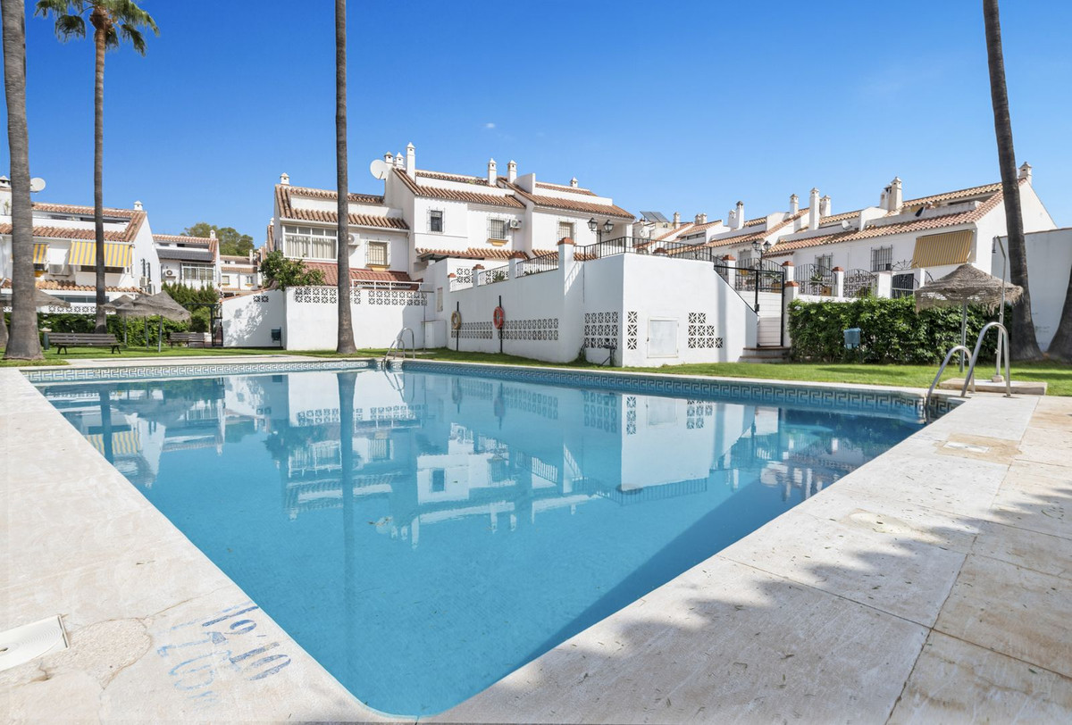 4 Bed Townhouse for sale in Torremolinos Costa Del Sol, Málaga, Spain