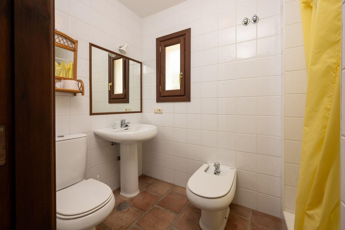 6 Bed Townhouse for sale in Alhaurín El Grande Costa Del Sol, Málaga, Spain